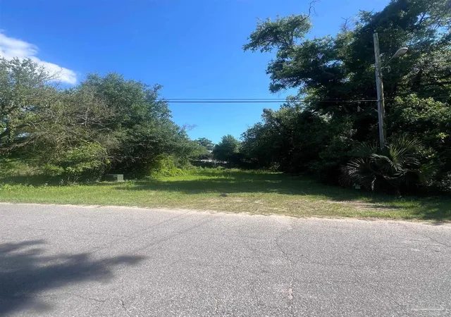 4th image of 125 Alice St, Pensacola, FL 32505 | MLS# 665255