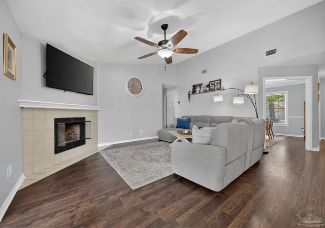 Homes for sale in Pace, FL | 3474 Jubilee Dr, Pace, FL 32571 | MLS# 683681