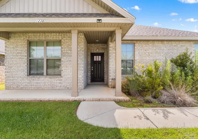 Photo 3 of Single family home for sale at 1238 Fenwick Ct, Cantonment, FL 32533 | MLS# 670317 | Listing updated on 2026-08-22