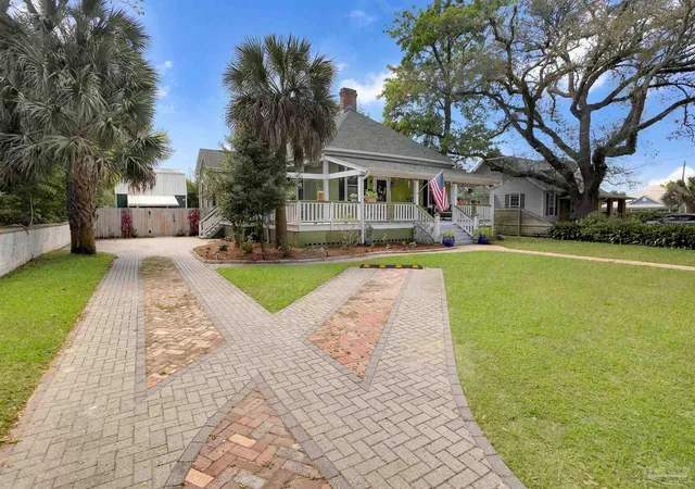 3rd image of 913 E Lloyd St, Pensacola, FL 32503 | MLS# 681369