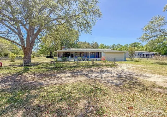 3rd image of 10000 Shangri La West Rd, Milton, FL 32583 | MLS# 681009