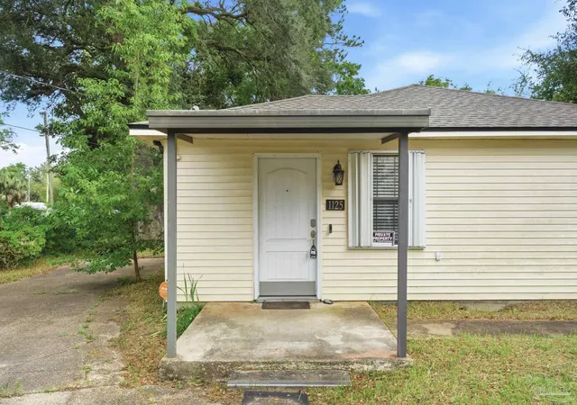 Photo 1 of Single family home for sale at 1125 W Scott St, Pensacola, FL 32501 | MLS# 683354 | Listing updated on 2026-10-16