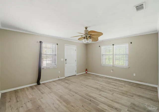 Photo 3 of Single family home for sale at 1125 W Scott St, Pensacola, FL 32501 | MLS# 683354 | Listing updated on 2026-10-16