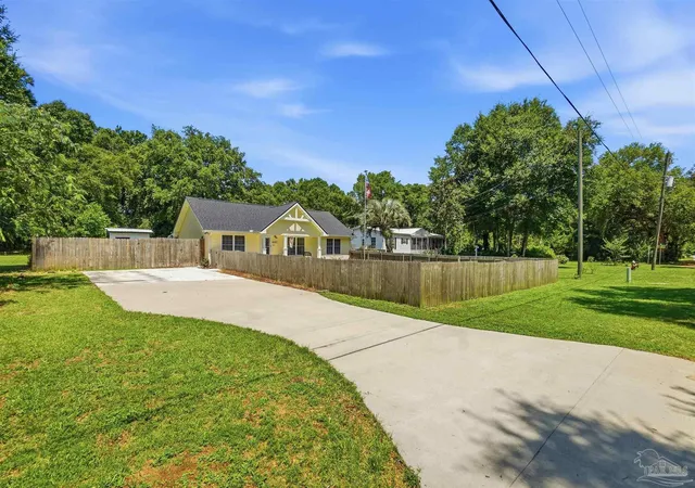 Homes for sale in Milton, FL | 4503 Rice Rd, Milton, FL 32583 | MLS# 685671