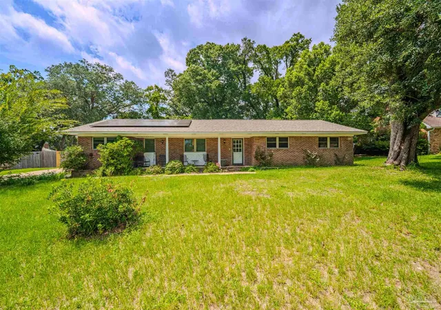 Photo 2 of Single family home for sale at 4996 Prieto Dr, Pensacola, FL 32506 | MLS# 688018 | Listing updated on 2026-09-14