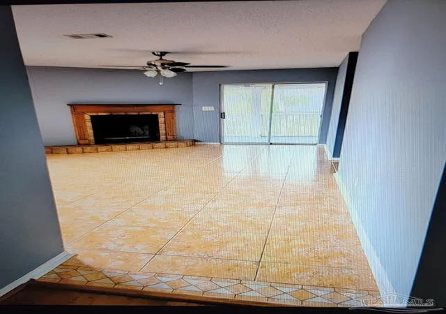 2nd image of 1500 Johnson Ave #221, Pensacola, FL 32514 | MLS# 674501