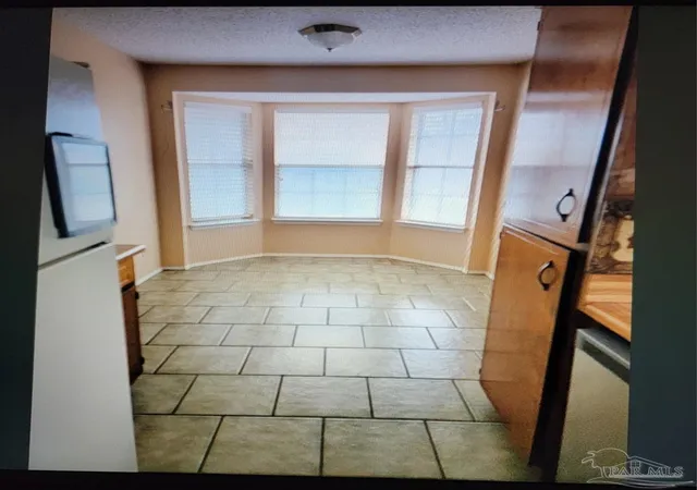 Photo 3 of Townhouse for sale at 1500 Johnson Ave #221, Pensacola, FL 32514 | MLS# 674501 | Listing updated on 2025-12-04