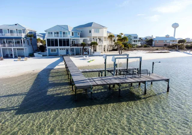 2nd image of 1444 Homeport Dr, Navarre, FL 32566 | MLS# 676928