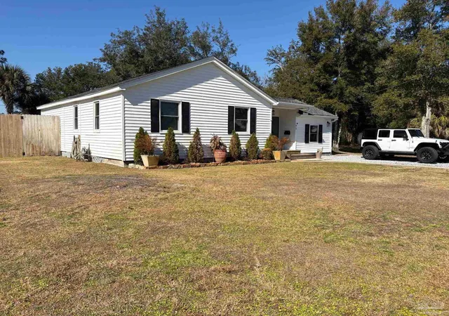 5th image of 615 Sheppard Dr, Pensacola, FL 32507 | MLS# 677420