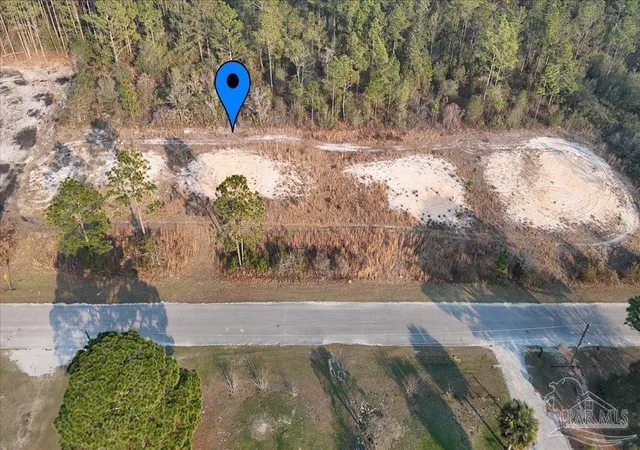 3rd image of 8017 Twin Lake Dr, Milton, FL 32583 | MLS# 659109