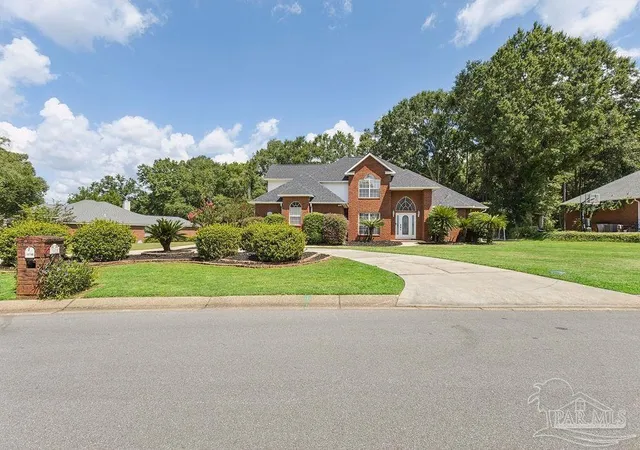 3rd image of 3028 Greystone Dr, Milton, FL 32571 | MLS# 685548