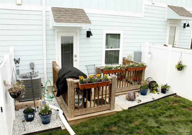 Photo 3 of Sale Pending at 9420 Nature Crk Ln, Pensacola, FL 32526 | MLS# 680687 | Listing updated on 2026-10-07