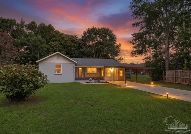 1st image of 4553 Arcadia St, Milton, FL 32583 | MLS# 685257