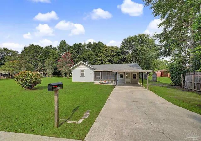 2nd image of 4553 Arcadia St, Milton, FL 32583 | MLS# 685257