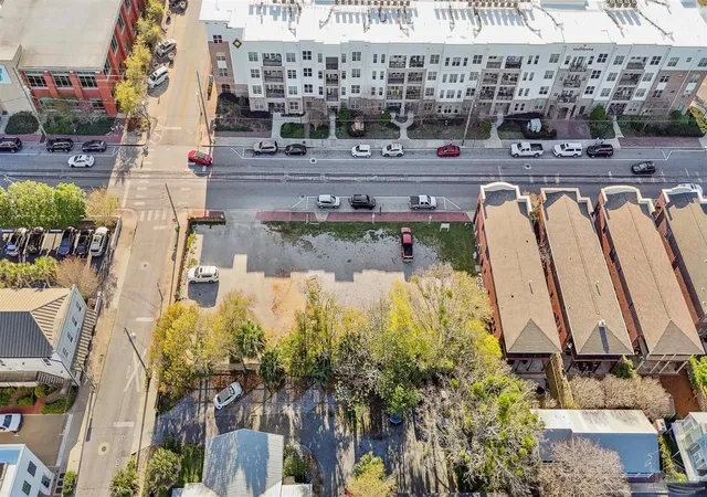 3rd image of 120 S Tarragona St, Pensacola, FL 32502 | MLS# 678806
