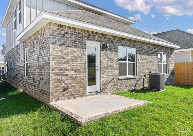 Photo 2 of Single family home for sale at 2256 Kildeer St, Cantonment, FL 32533 | MLS# 684893 | Listing updated on 2026-10-02