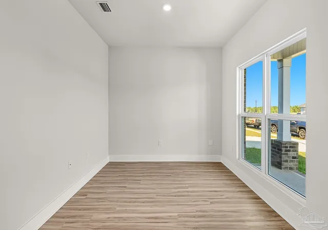 Photo 4 of Single family home for sale at 2256 Kildeer St, Cantonment, FL 32533 | MLS# 684893 | Listing updated on 2026-10-02