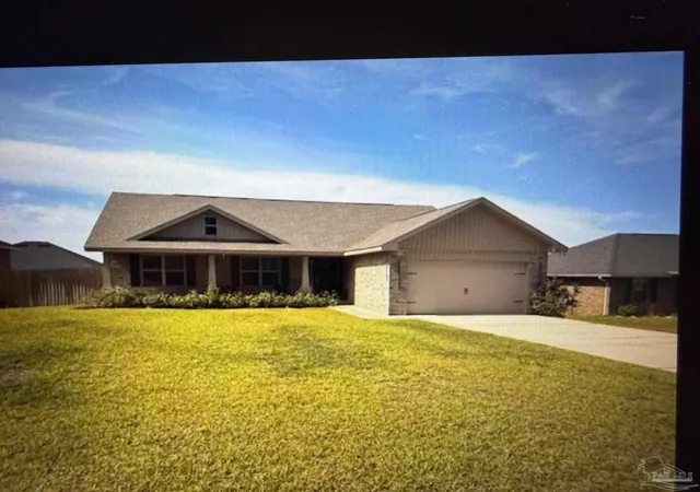 Photo 1 of Single family home for sale at 2019 Broad St, Crestview, FL 32536 | MLS# 685383 | Listing updated on 2026-08-28