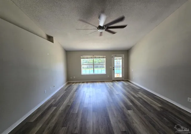 Photo 4 of Sale Pending at 2052 Alfred Blvd, Navarre, FL 32566 | MLS# 688119 | Listing updated on 2026-10-01