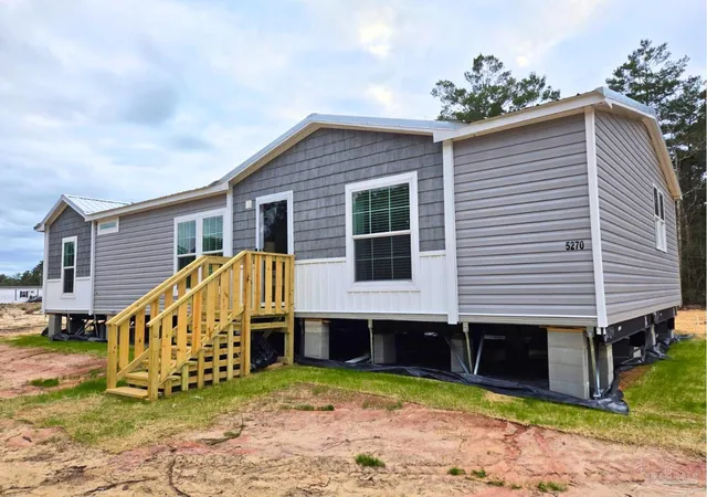 Homes for sale in Crestview, FL | 5270 Kervin Rd, Crestview, FL 32539 | MLS# 676375