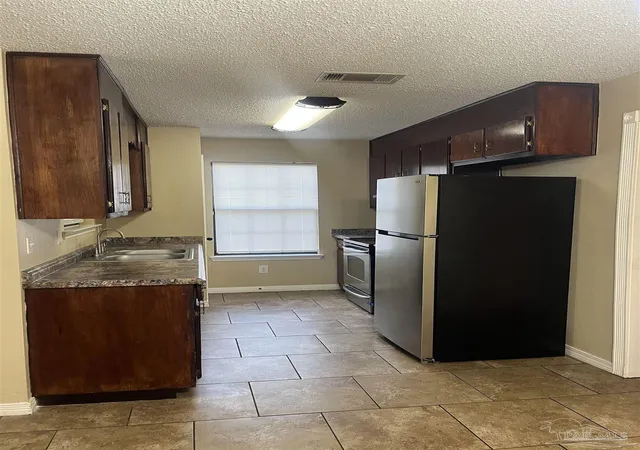 Photo 2 of Single family home for sale at 5898 Independence Dr, Milton, FL 32570 | MLS# 684021 | Listing updated on 2026-10-05