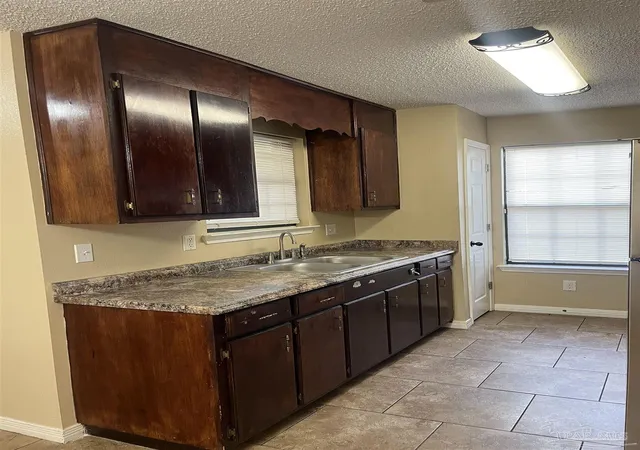 Photo 3 of Single family home for sale at 5898 Independence Dr, Milton, FL 32570 | MLS# 684021 | Listing updated on 2026-10-05