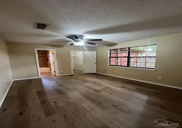 Photo 4 of Single family home for sale at 5898 Independence Dr, Milton, FL 32570 | MLS# 684021 | Listing updated on 2026-10-05