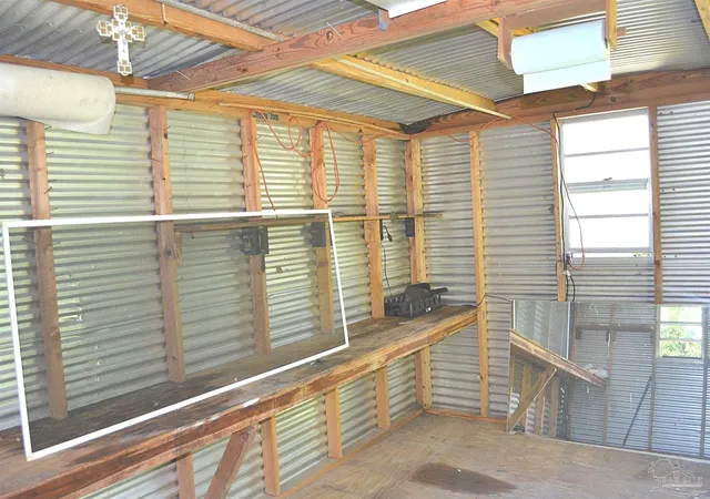 Photo 4 of Single family home for sale at 39 Sandalwood St, Pensacola, FL 32505 | MLS# 684290 | Listing updated on 2026-08-19