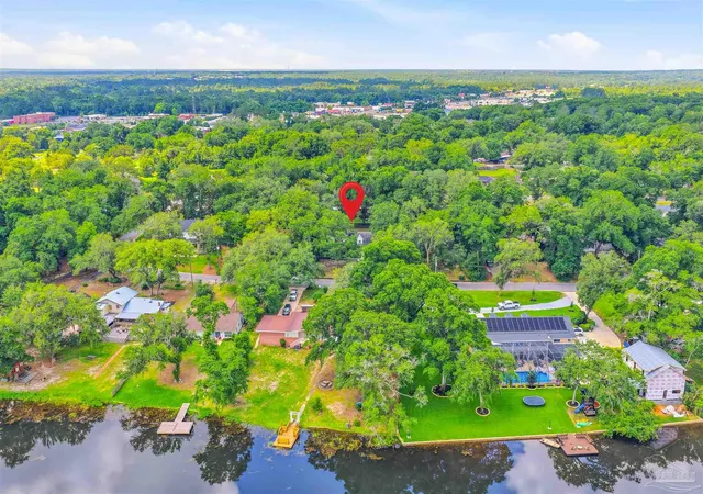 27th image of 5307 Lakewood Dr, Milton, FL 32570 | MLS# 684931