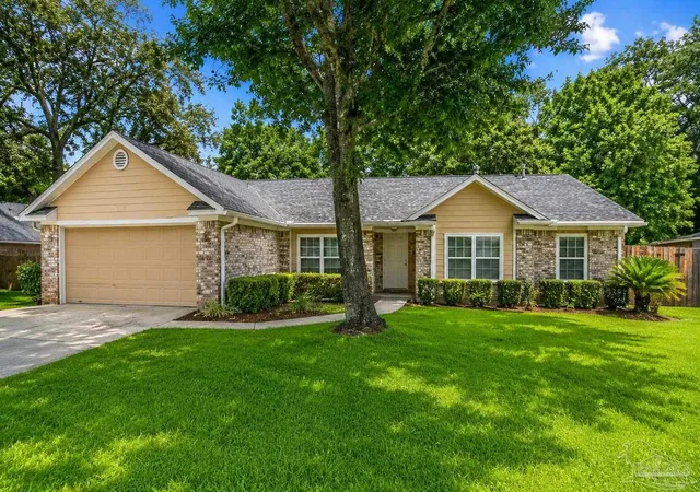 Photo 1 of Single family home for sale at 5100 Bradford Dr, Milton, FL 32571 | MLS# 684753 | Listing updated on 2026-09-07