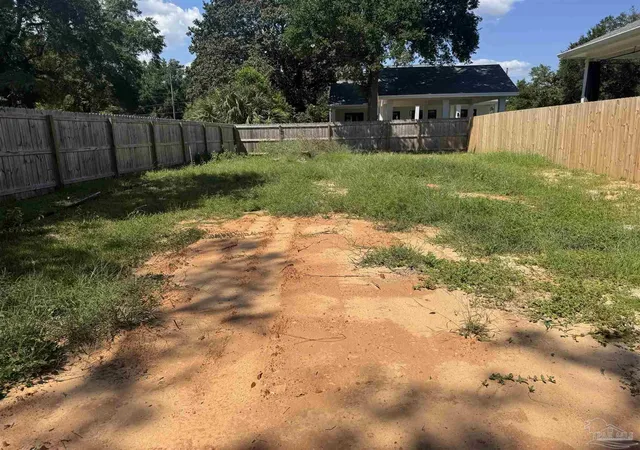 Photo 1 of Land for sale at 900 E Yonge St, Pensacola, FL 32503 | MLS# 670858 | Listing updated on 2026-09-10