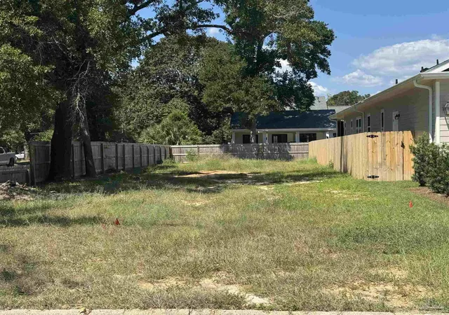 Photo 2 of Land for sale at 900 E Yonge St, Pensacola, FL 32503 | MLS# 670858 | Listing updated on 2026-09-10