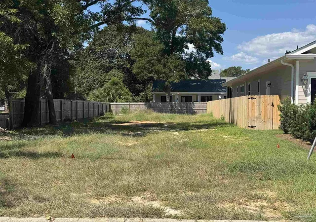 Photo 3 of Land for sale at 900 E Yonge St, Pensacola, FL 32503 | MLS# 670858 | Listing updated on 2026-09-10