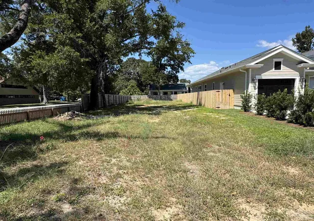 Photo 3 of Land for sale at 900 E Yonge St, Pensacola, FL 32503 | MLS# 670858 | Listing updated on 2026-09-10