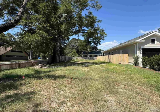 Photo 4 of Land for sale at 900 E Yonge St, Pensacola, FL 32503 | MLS# 670858 | Listing updated on 2026-09-10