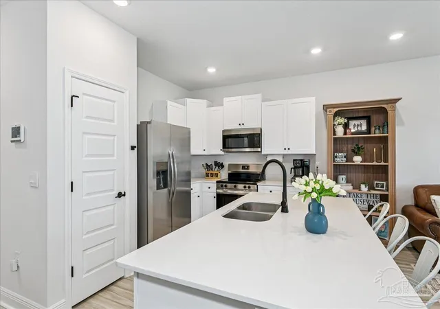 4th image of 3981 Pendragon Cir, Milton, FL 32583 | MLS# 685114