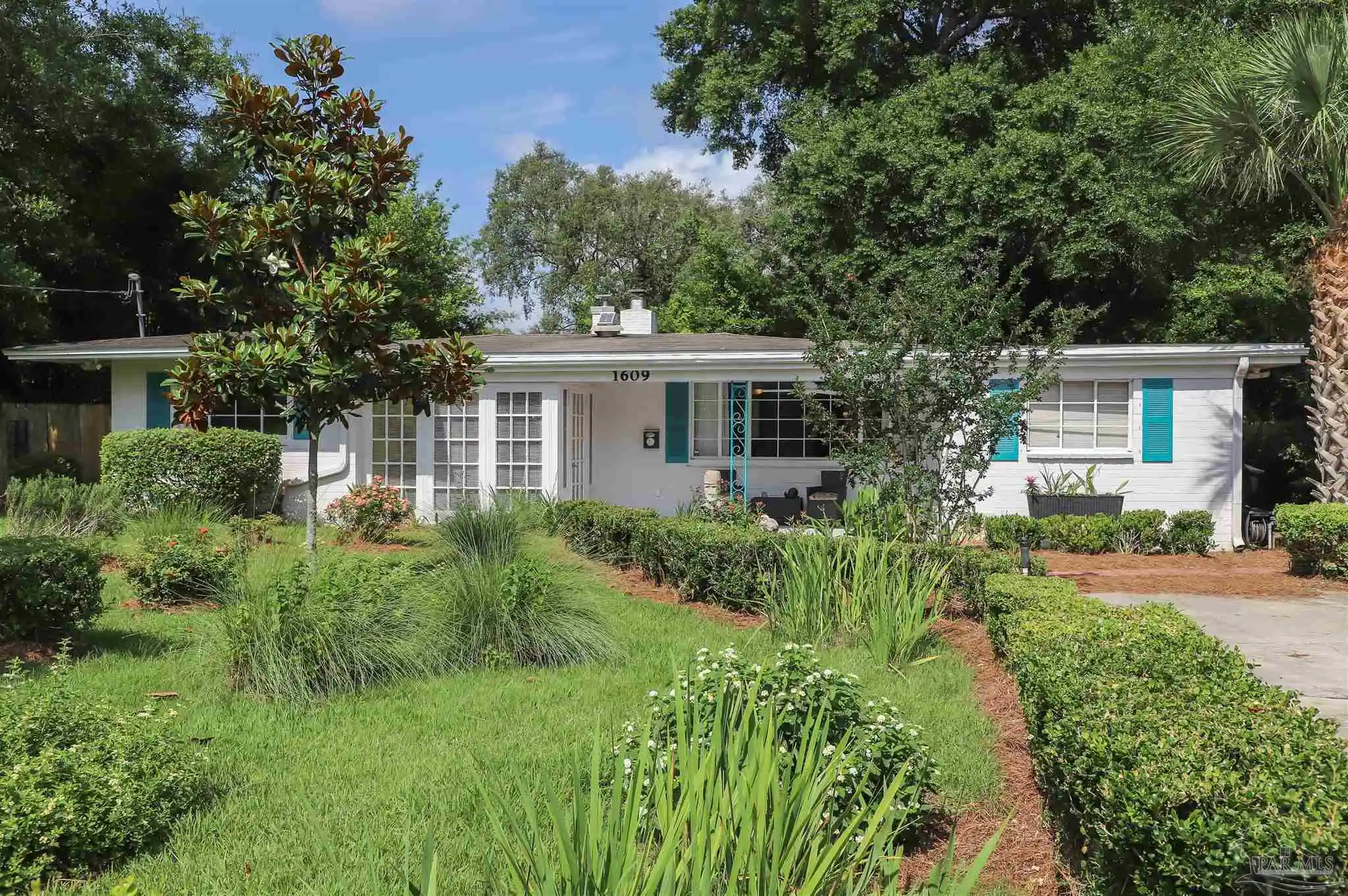 Photo 1 of Single family home for sale at 1609 N Spring St, Pensacola, FL 32501 | MLS# 689900 | Listing updated on 2026-10-19