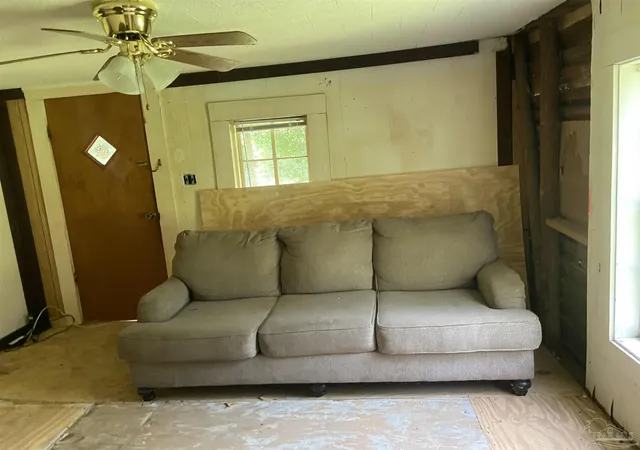Photo 4 of Single family home for sale at 5420 Rockaway Creek Rd, Mcdavid, FL 32568 | MLS# 688158 | Listing updated on 2026-09-08