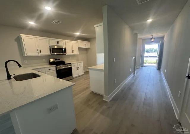 4th image of 5286 Hidden Pines Cir, Milton, FL 32583 | MLS# 681629