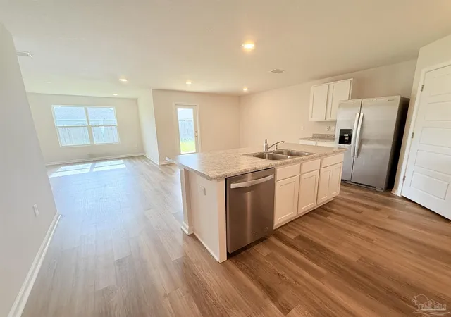 Photo 3 of Sale Pending at 9615 Angel Oak Dr, Pensacola, FL 32526 | MLS# 685899 | Listing updated on 2026-08-30
