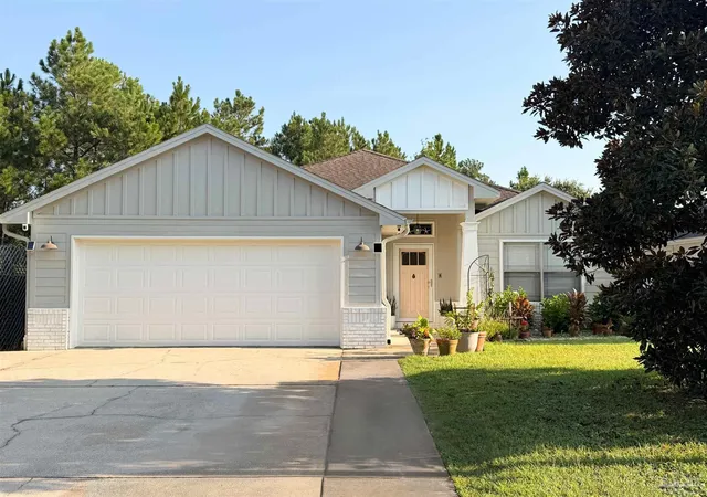 Photo 3 of Single family home for sale at 2545 Hartman Ct, Navarre, FL 32566 | MLS# 688125 | Listing updated on 2026-09-15