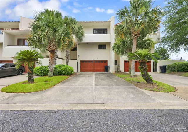 Photo 3 of Condo for sale at 4 Port Royal Way, Pensacola, FL 32502 | MLS# 683744 | Listing updated on 2026-09-12
