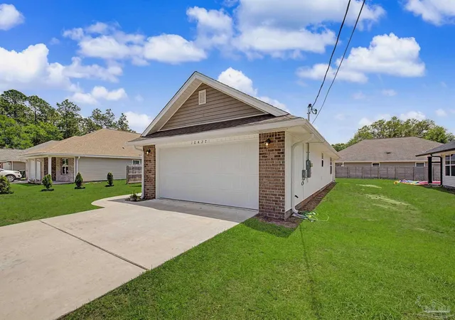 Photo 3 of Single family home for sale at 10427 Tanton Rd, Pensacola, FL 32506 | MLS# 682267 | Listing updated on 2026-09-15