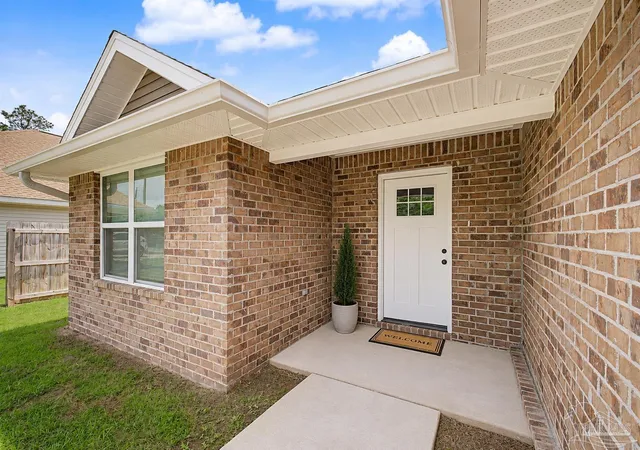 Photo 3 of Single family home for sale at 10427 Tanton Rd, Pensacola, FL 32506 | MLS# 682267 | Listing updated on 2026-09-15