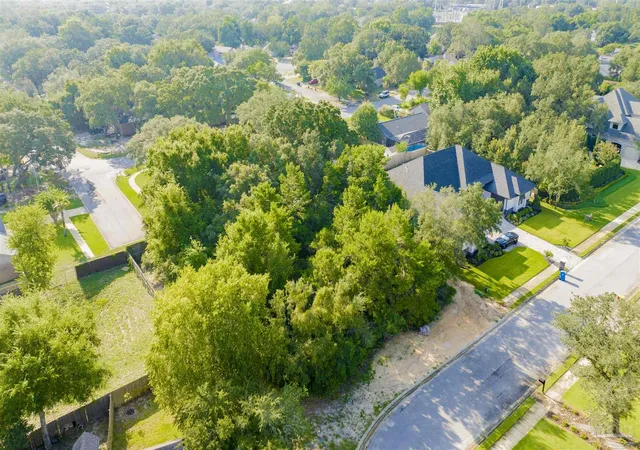 Photo 2 of Land for sale at 00 Manor Cir, Gulf Breeze, FL 32563 | MLS# 669131 | Listing updated on 2026-07-27