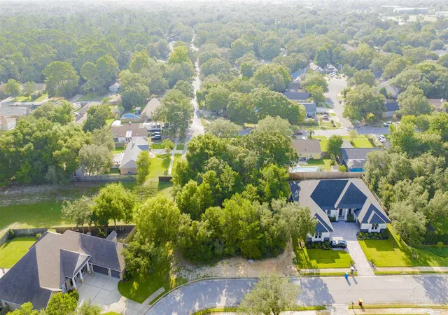 Photo 3 of Land for sale at 00 Manor Cir, Gulf Breeze, FL 32563 | MLS# 669131 | Listing updated on 2026-07-27