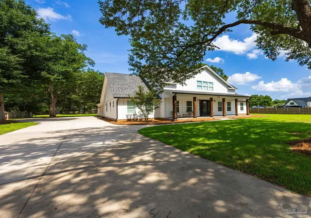 image of 7462 Woodside Rd, Pensacola, FL 32526 | MLS# 684167