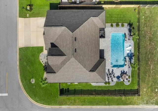 Photo 3 of Single family home for sale at 1918 Refuge Cir, Gulf Breeze, FL 32563 | MLS# 690639 | Listing updated on 2026-10-30