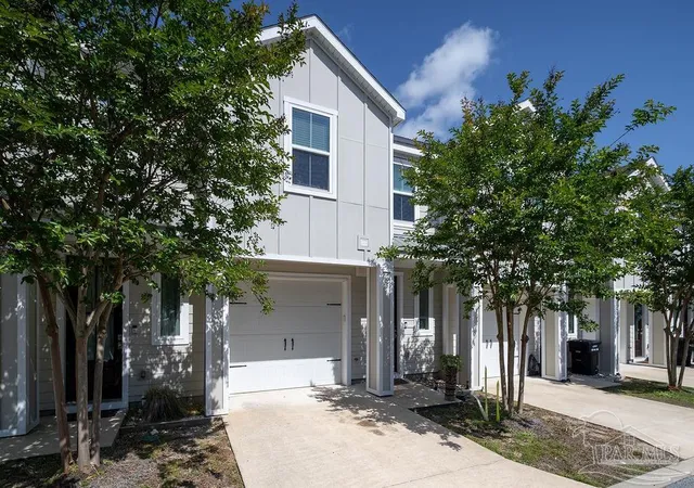 2nd image of 266 Junction Ave, Pensacola, FL 32502 | MLS# 681579