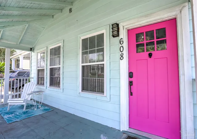 Photo 3 of Single family home for sale at 608 N 9th Avenue, Pensacola, FL 32501 | MLS# 685487 | Listing updated on 2026-08-20